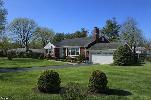 117 Yantacaw Brook Rd, Montclair Twp., NJ 07043