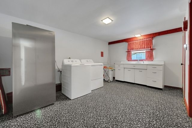 117 Yantacaw Brook Rd, Montclair Twp., NJ 07043