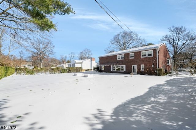 117 Yantacaw Brook Rd, Montclair Twp., NJ 07043