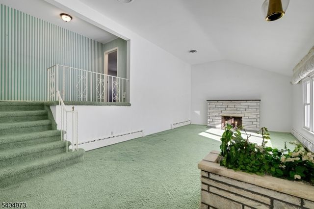 117 Yantacaw Brook Rd, Montclair Twp., NJ 07043