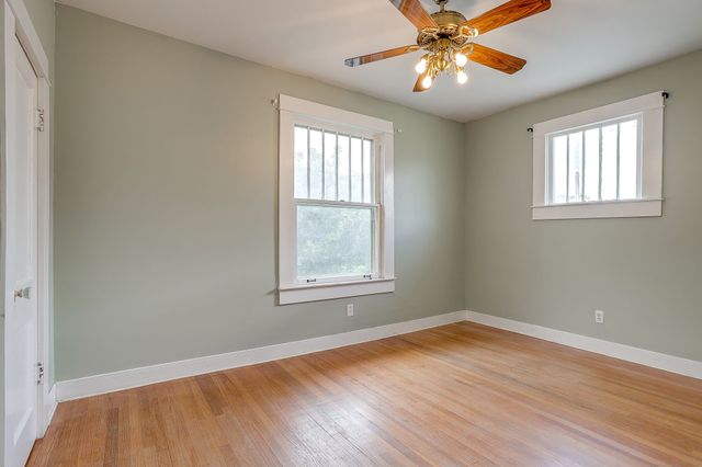 1805 Alston Avenue, Fort Worth, TX 76110