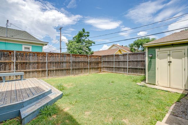1805 Alston Avenue, Fort Worth, TX 76110