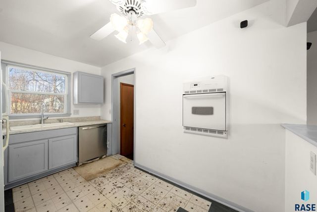 3005 Western Ave Avenue, Sioux Falls, SD 47105