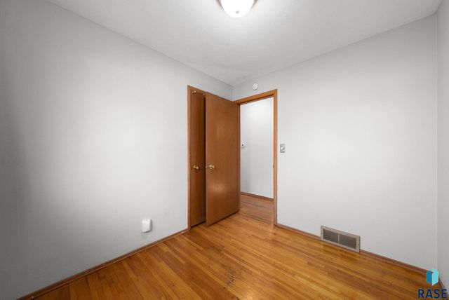 3005 Western Ave Avenue, Sioux Falls, SD 47105