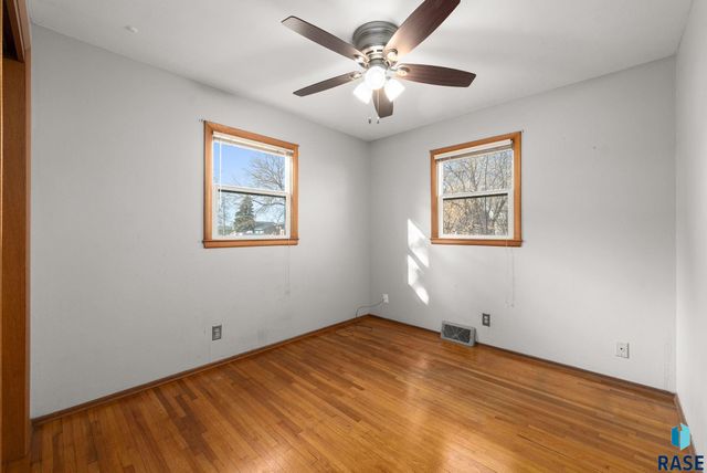 3005 Western Ave Avenue, Sioux Falls, SD 47105