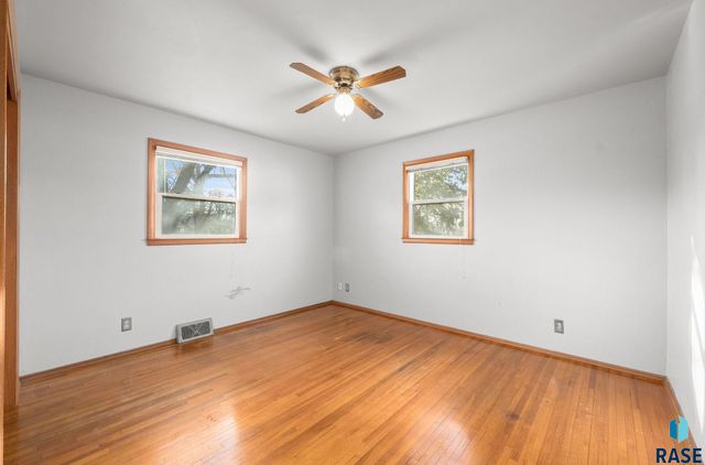 3005 Western Ave Avenue, Sioux Falls, SD 47105