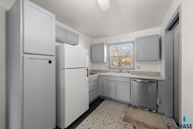 3005 Western Ave Avenue, Sioux Falls, SD 47105