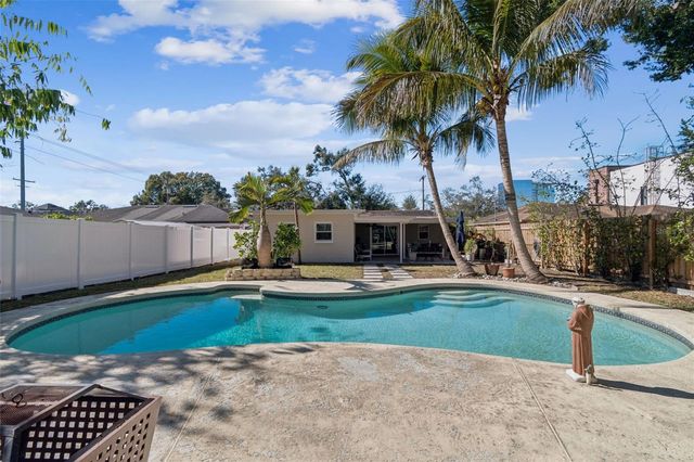 805 N LINCOLN AVENUE, Tampa, FL 33609