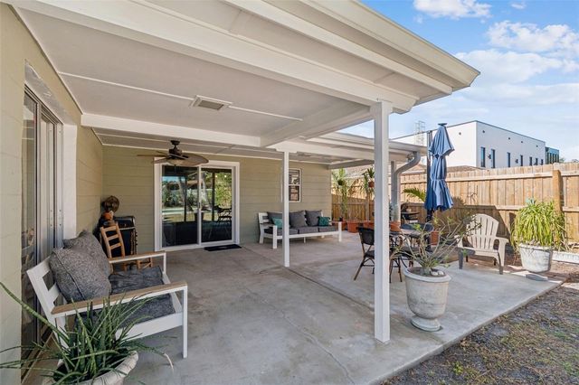 805 N LINCOLN AVENUE, Tampa, FL 33609