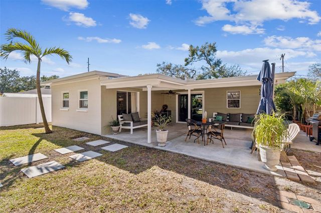 805 N LINCOLN AVENUE, Tampa, FL 33609