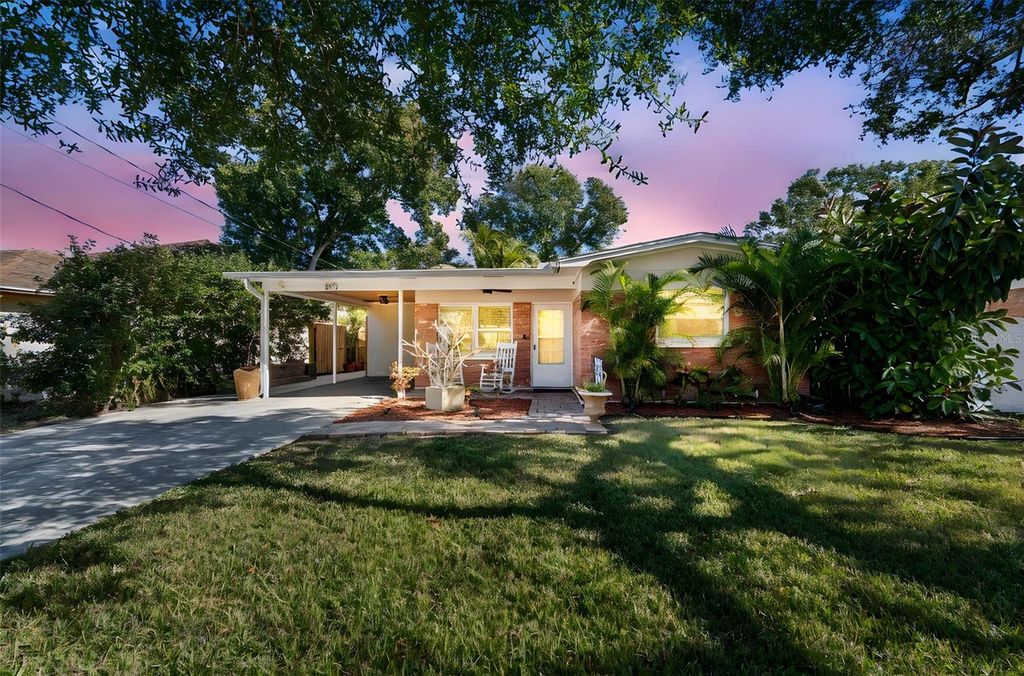 805 N LINCOLN AVENUE, Tampa, FL 33609