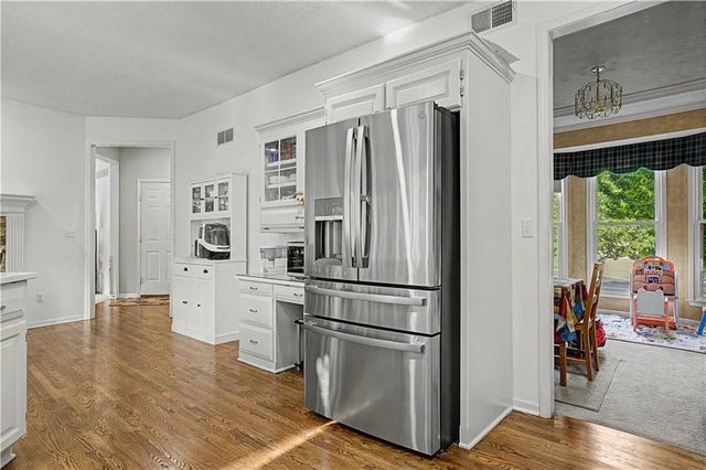 7228 Widmer Road, Shawnee, KS 66216