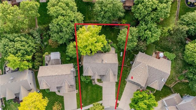 7228 Widmer Road, Shawnee, KS 66216
