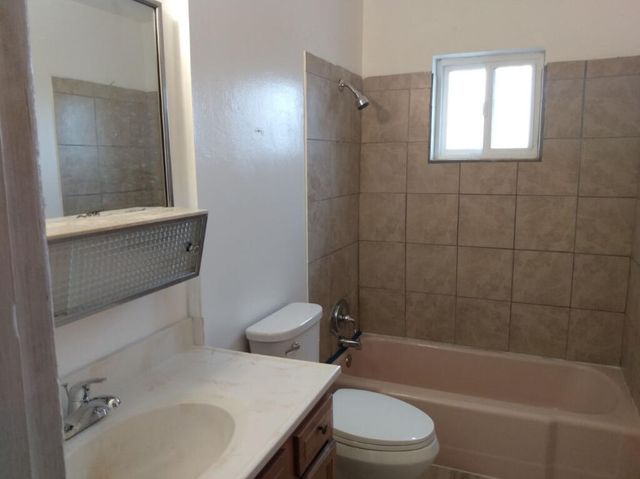 3513 CREST Avenue SE, Albuquerque, NM 87106