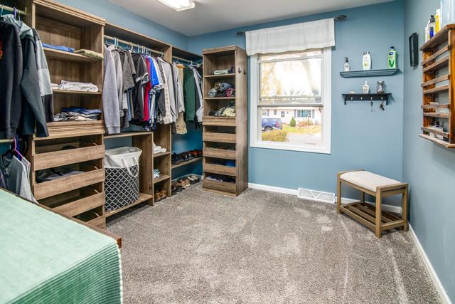 1509 Hillside LANE, Watertown, WI 53098