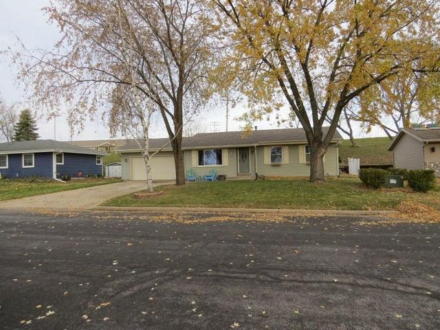 1509 Hillside LANE, Watertown, WI 53098