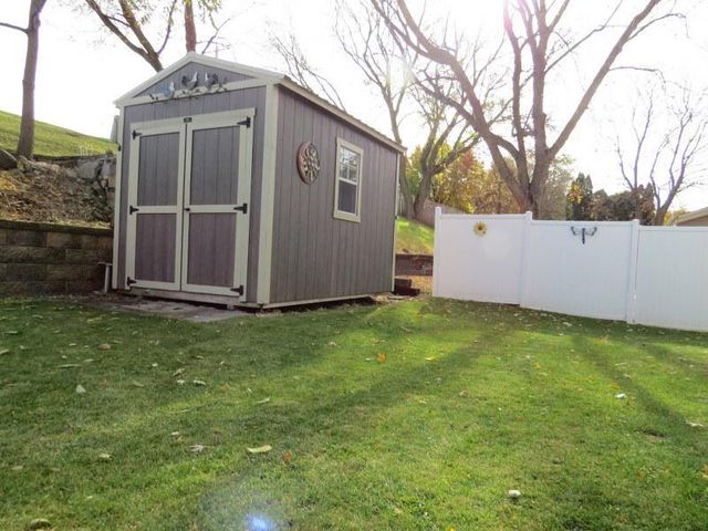 1509 Hillside LANE, Watertown, WI 53098