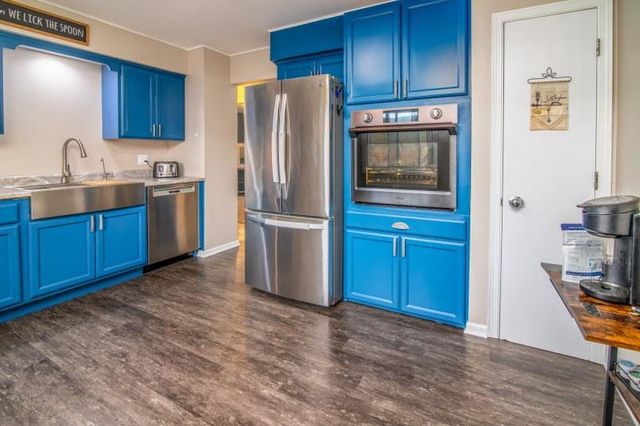 1509 Hillside LANE, Watertown, WI 53098