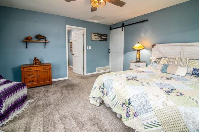 1509 Hillside LANE, Watertown, WI 53098