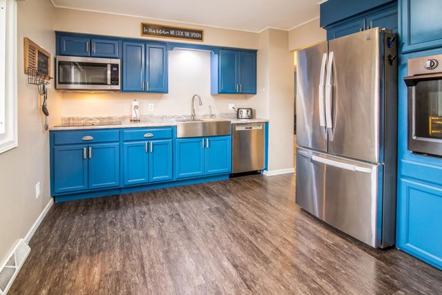 1509 Hillside LANE, Watertown, WI 53098