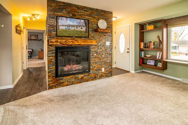 1509 Hillside LANE, Watertown, WI 53098