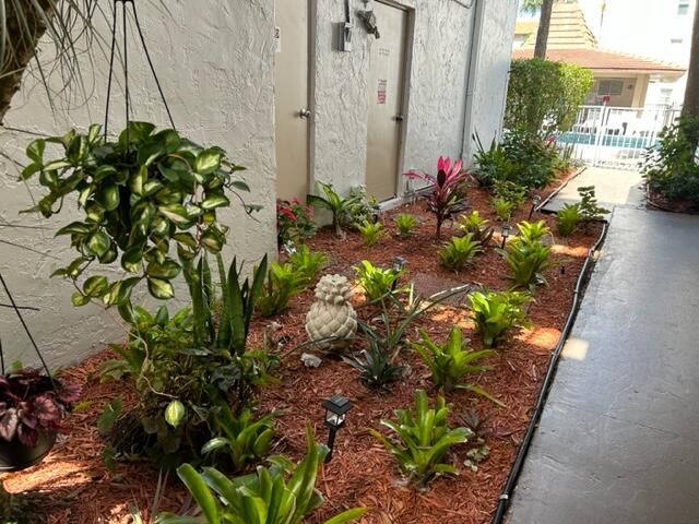 3601 Inverrary Drive 306, Lauderhill, FL 33319