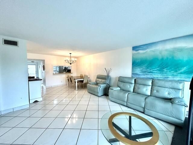 3601 Inverrary Drive 306, Lauderhill, FL 33319