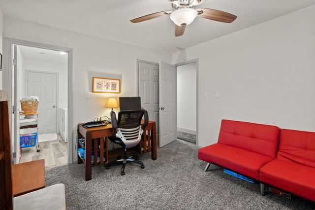 1804 N SOUTHEAST TRAILS, Columbia, MO 65202