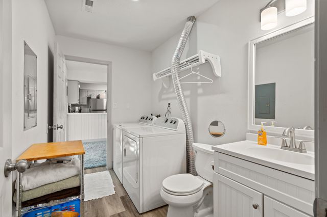 1804 N SOUTHEAST TRAILS, Columbia, MO 65202