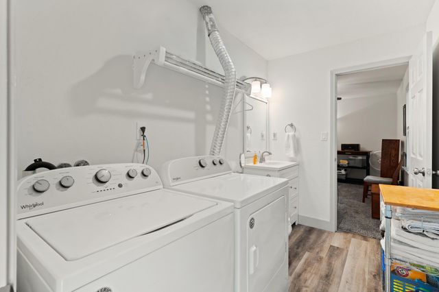 1804 N SOUTHEAST TRAILS, Columbia, MO 65202