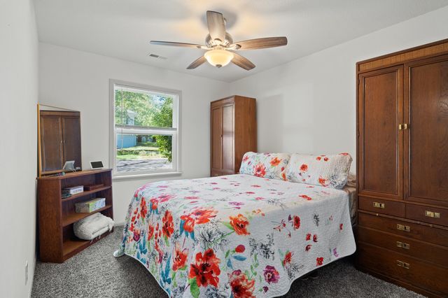 1804 N SOUTHEAST TRAILS, Columbia, MO 65202