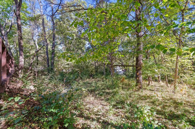 1804 N SOUTHEAST TRAILS, Columbia, MO 65202