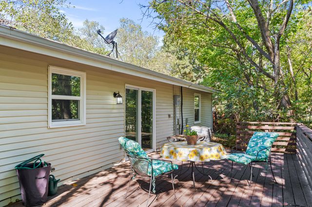 1804 N SOUTHEAST TRAILS, Columbia, MO 65202