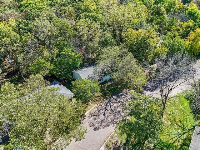 1804 N SOUTHEAST TRAILS, Columbia, MO 65202