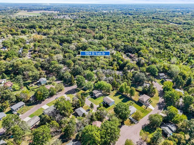 1804 N SOUTHEAST TRAILS, Columbia, MO 65202