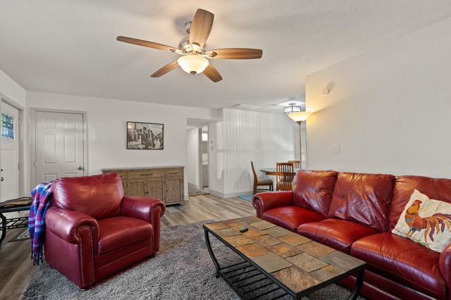 1804 N SOUTHEAST TRAILS, Columbia, MO 65202