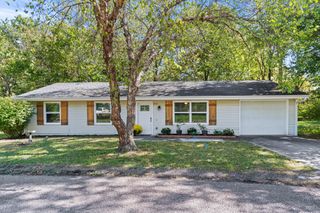1804 N SOUTHEAST TRAILS, Columbia, MO 65202
