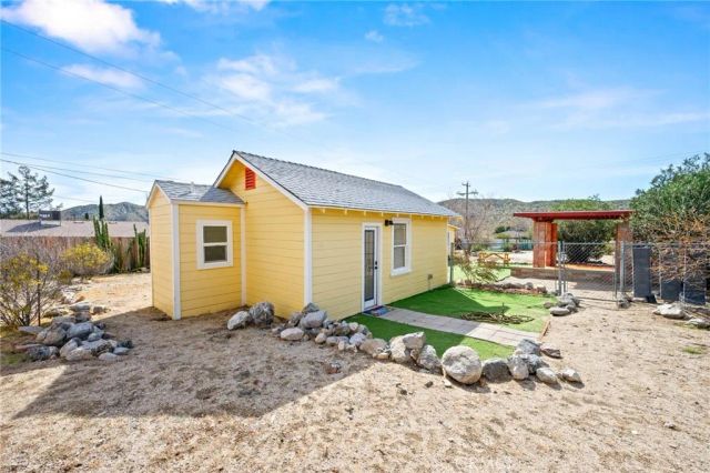 49570 Park Avenue, Morongo Valley, CA 92256