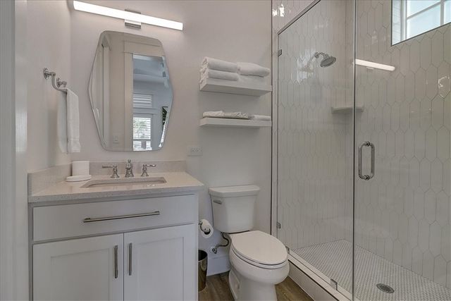 204 Round Road, Port Aransas, TX 78373