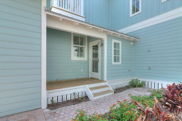 204 Round Road, Port Aransas, TX 78373