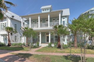 204 Round Road, Port Aransas, TX 78373