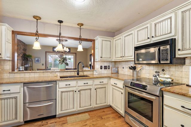 3141 East Raynell Street, B, Springfield, MO 65804