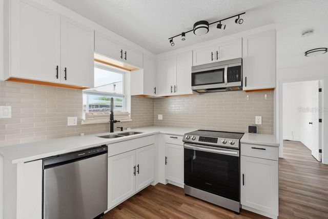 9517 MARLINTON LANE, Port Richey, FL 34668