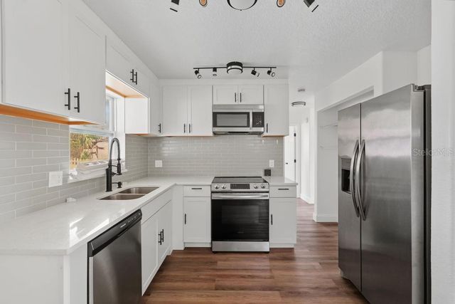 9517 MARLINTON LANE, Port Richey, FL 34668