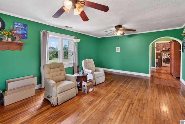 318 Brasher Rd, Kuttawa, KY 42055
