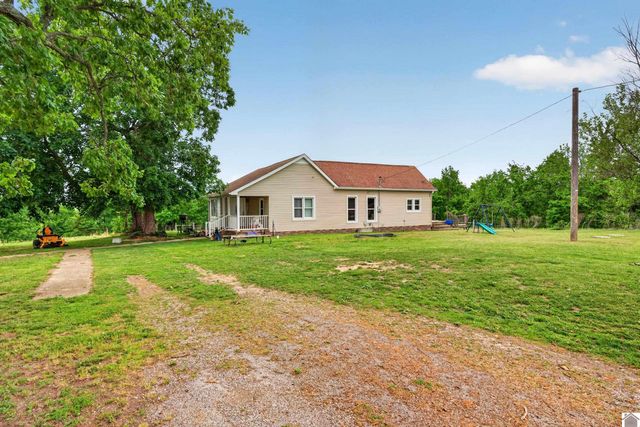 318 Brasher Rd, Kuttawa, KY 42055