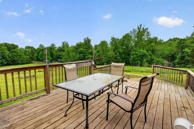 318 Brasher Rd, Kuttawa, KY 42055
