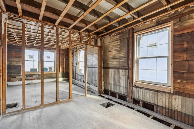 99 Depot Street, Hartford, VT 05001