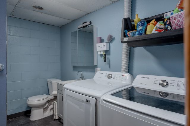 2048 SARA-LYNN ROAD, Fairbanks, AK 99712
