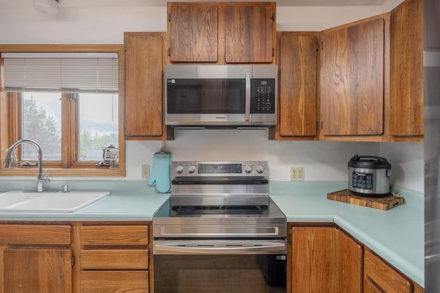 2048 SARA-LYNN ROAD, Fairbanks, AK 99712